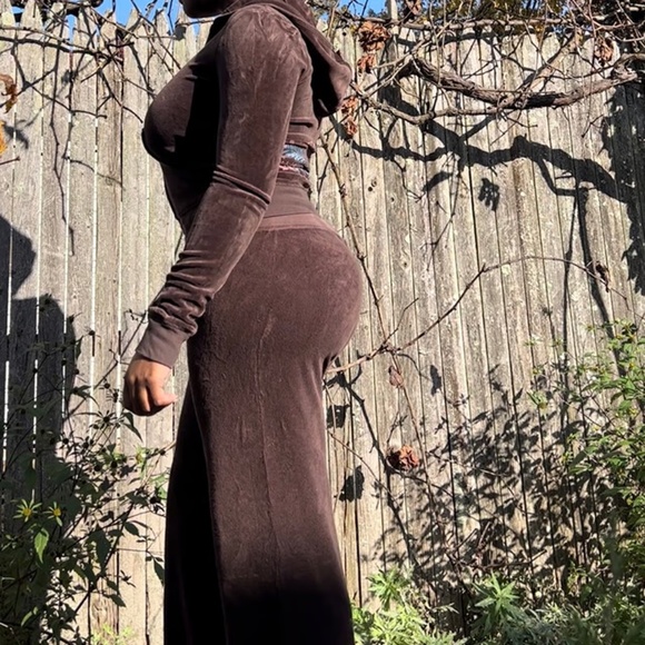 Juicy Couture Tracksuit Set - Picture 4 of 8